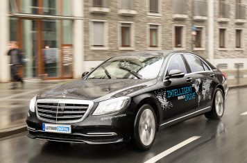 Mercedes test autonoom rijden