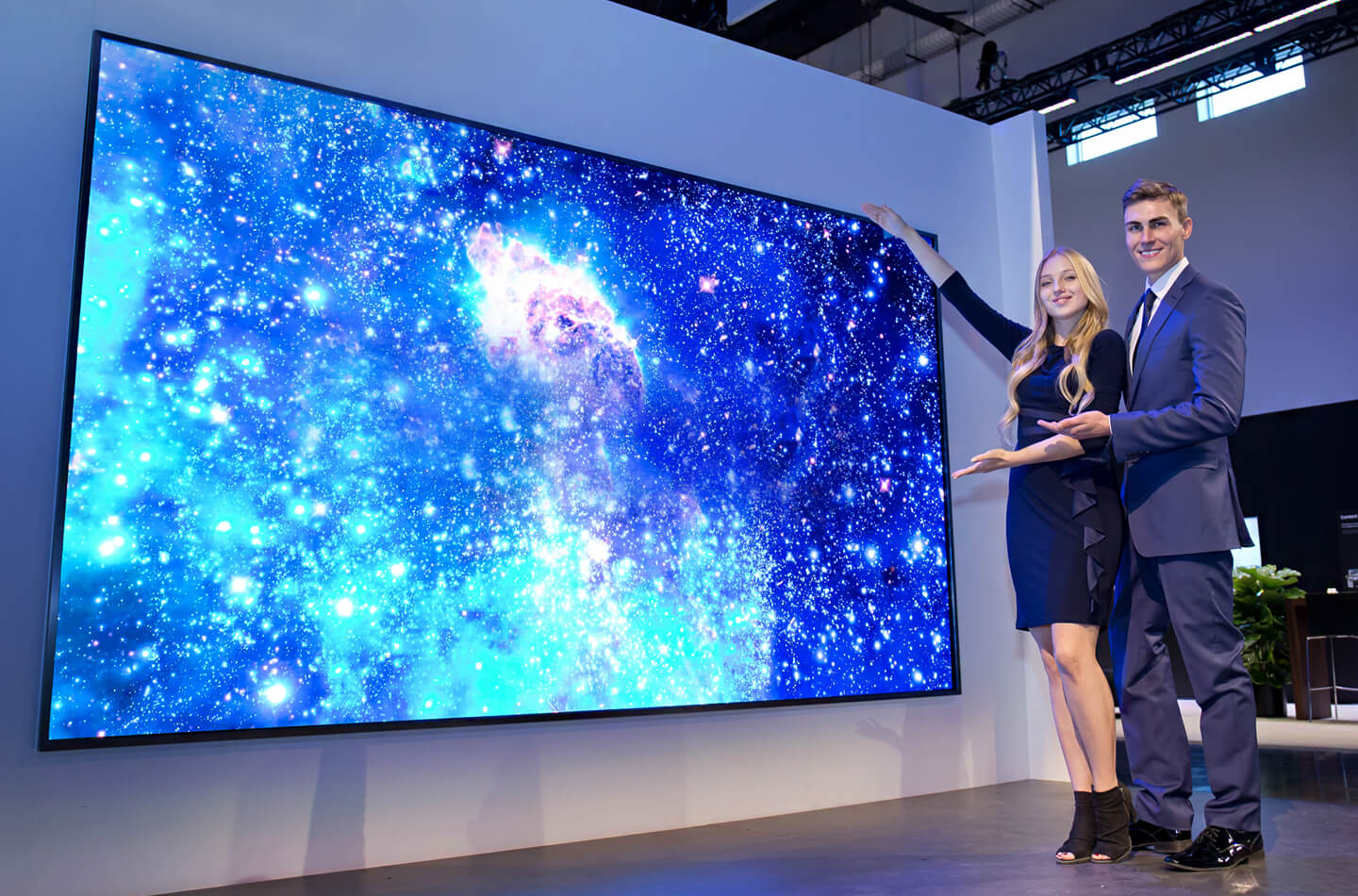 Normaal gesproken Geschatte Gecomprimeerd Samsung TV trademark voor Super Size en Giant TV | LetsGoDigital