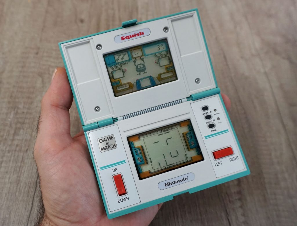 Retro handheld Nintendo Game & Watch Multi Screen LetsGoDigital