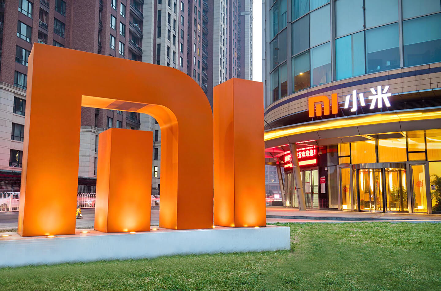 Nieuwe Xiaomi smartphones met punchhole selfiecamera LetsGoDigital