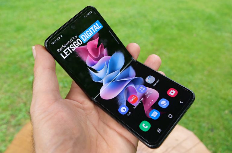 Samsung Galaxy Z Flip 3 review | LetsGoDigital
